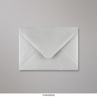 Ezüst metálfényű boríték 82x113 mm (C7)