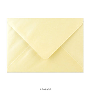 Pezsgőszínű, fényes boríték 125X175MM (B6)