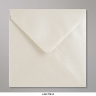 Osztrigafehér fényes boríték 140x140 mm